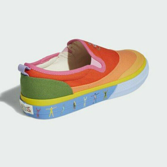 new mens 9 Adidas Originals Nizza Slip On Pride Casual Shoes Multi-Color GW2421 - Picture 4 of 5